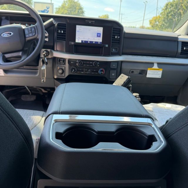 New 2026 Red Ford XLT image 32