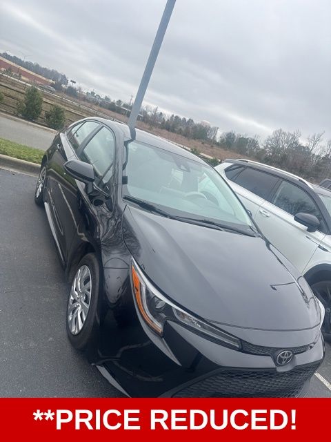 Used 2021 Toyota Corolla LE with VIN 5YFEPMAE9MP176799 for sale in Matthews, NC
