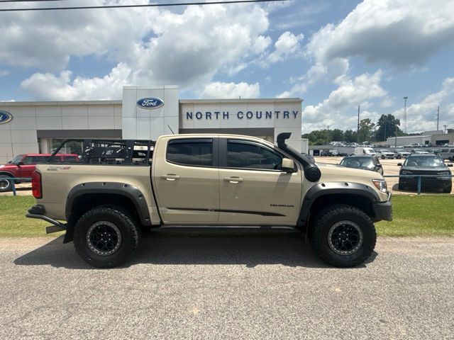 Sand Dune Metallic 2022 Chevrolet Colorado Pickup Truck Four-Wheel Drive 6-Speed Automatic