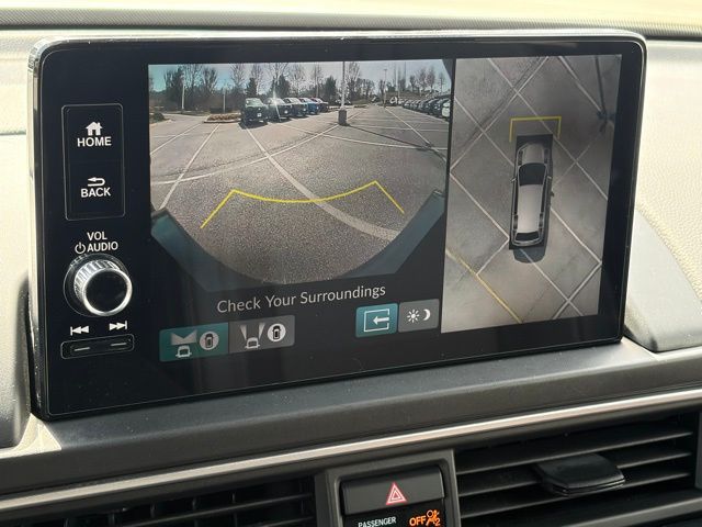 used 2025 Honda Pilot car, priced at $48,225