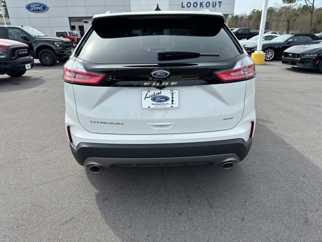 2024 Ford Edge Titanium 4