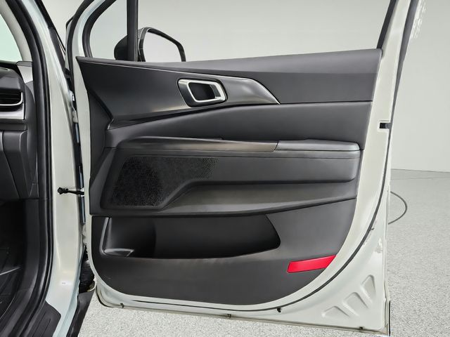 Used 2026 Kia Carnival Van