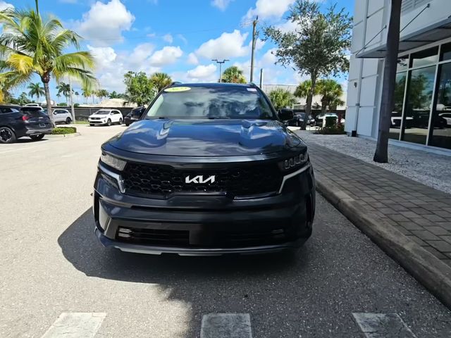 Used 2022 Gray Kia EX image 4