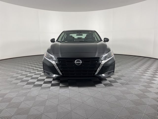 2023 Nissan Altima 2.5 SL 3