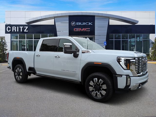 Glacier White Tricoat 2026 GMC Sierra 2500HD Pickup Truck Four-Wheel Drive Automatic