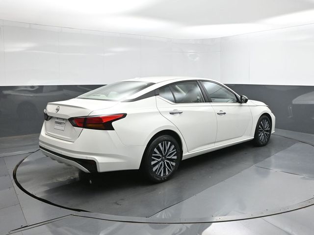 Used 2025 Nissan Altima Sedan