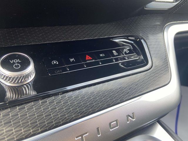 New 2026 Silver Ford Platinum image 21