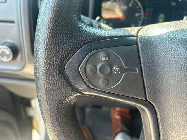 Used 2016 White GMC Base image 12