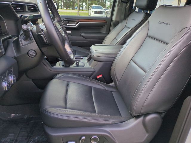 Used 2024 White GMC Denali image 11