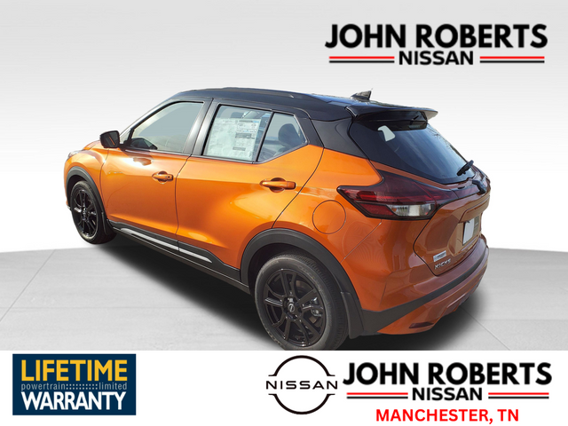 2024 Nissan Kicks SR 12