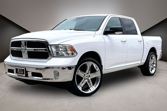 Bright White Clearcoat 2019 RAM 1500 Pickup Truck 4X2 8-Speed Automatic