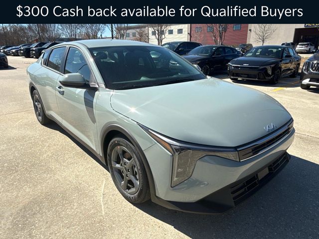2026 Kia K4 LXS FWD