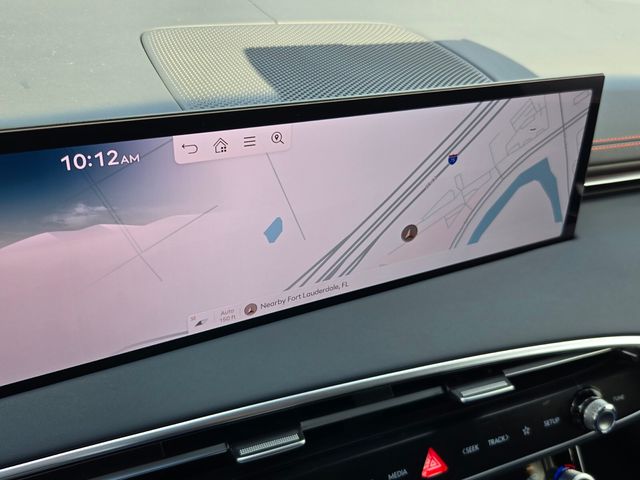 2027 Genesis Gv70