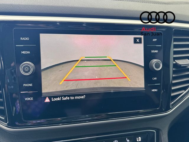 Used 2022 Gray Volkswagen 3.6L V6 SE w/Technology image 16