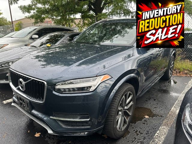 2018 Volvo XC90 T6 Momentum