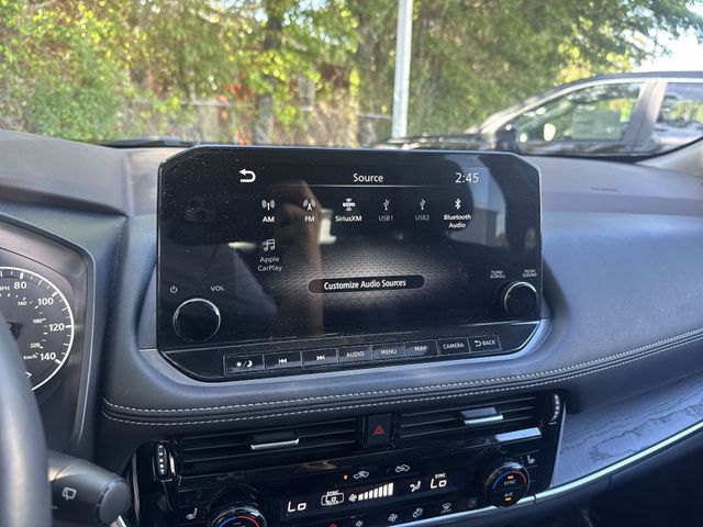 Used 2021 Gray Nissan SL image 20