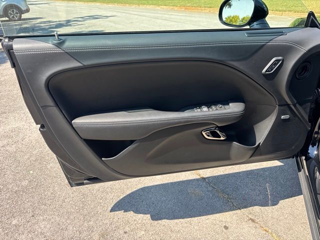 Used 2023 Black Dodge SRT Hellcat Jailbreak image 13