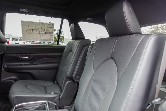 new 2026 Toyota Grand Highlander Hybrid car