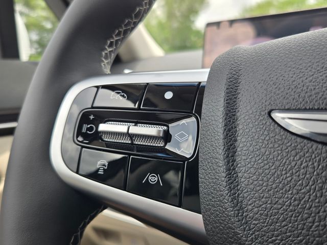 2027 Genesis Gv70