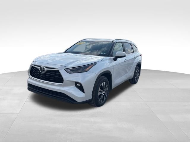 used 2023 Toyota Highlander car, priced at $35,841