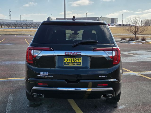 2022 GMC Acadia Denali