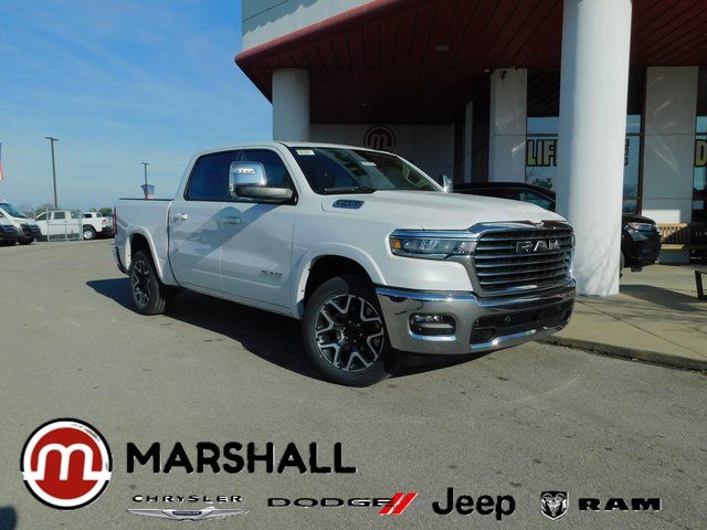 2025 RAM 1500 Laramie Crew Cab 4WD