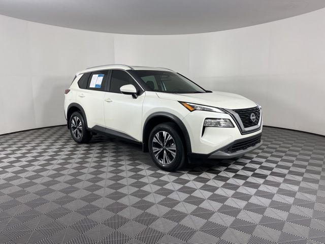 2023 Pearl White Tricoat Nissan Rogue SV FWD SUV