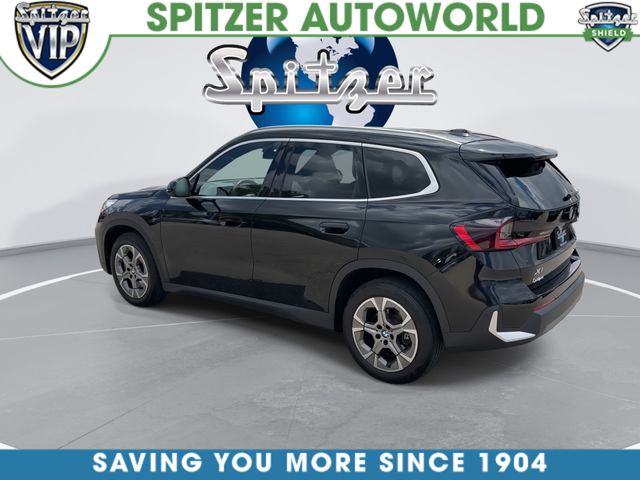 Used 2023 Black BMW xDrive28i image 7