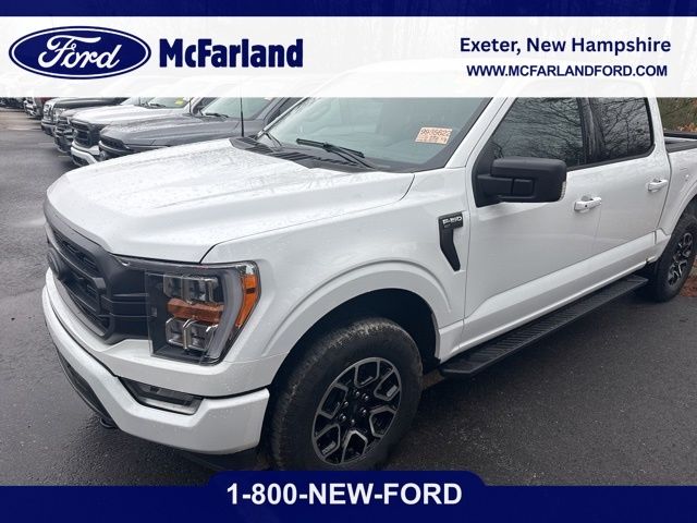 Oxford White 2023 Ford F-150 XLT SuperCrew 4WD Pickup Truck Four-Wheel Drive Automatic
