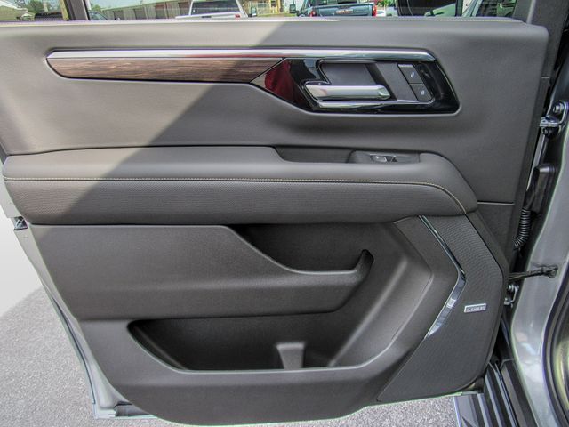 Photo of 2025 Chevrolet Suburban Premier in Dallas, GA - 15,  2025 Chevrolet Suburban Premier:44058