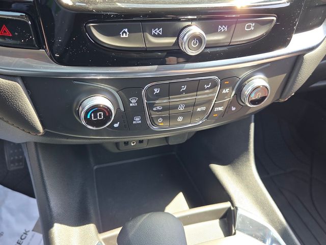 Used 2021 Chevrolet Traverse SUV