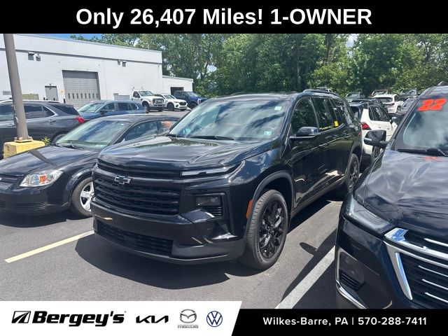 Mosaic Black Metallic 2025 Chevrolet Traverse SUV / Crossover Four-Wheel Drive 8-Speed Automatic