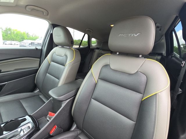 2024 Chevrolet Trax ACTIV:C02668