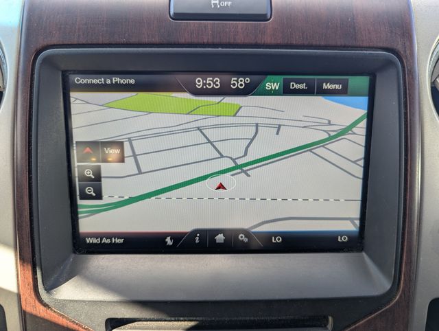 2014 White Platinum Clearcoat Metallic Ford F-150 King Ranch 4X4 Truck