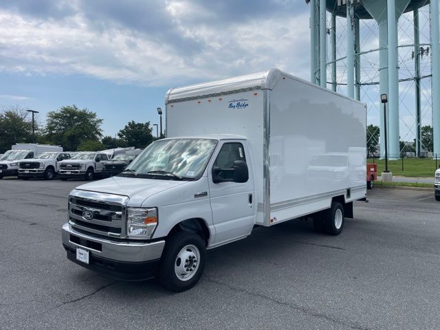 2026 Ford E-Series E-450 SD