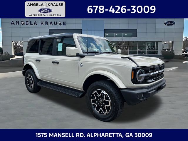 2026 Ford Bronco Outer Banks
