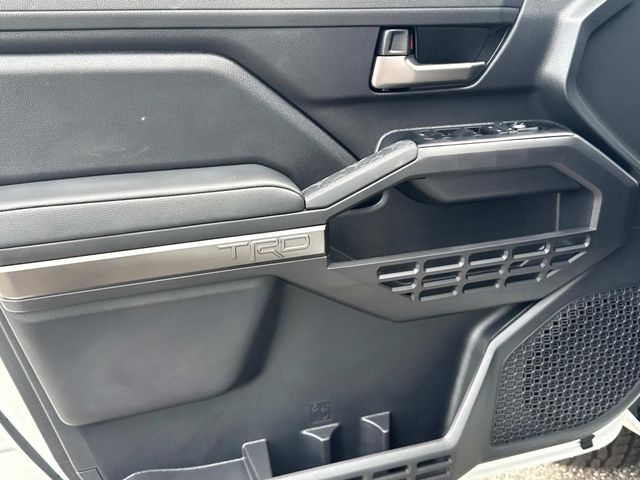 2025 Toyota Tacoma TRD Off Road - Photo 16