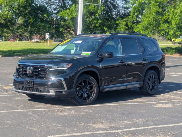 Crystal Black Pearl 2025 Honda Pilot Touring+ AWD SUV / Crossover All-Wheel Drive Automatic