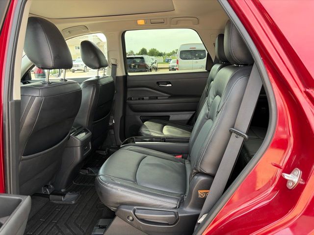 Used 2022 Nissan Pathfinder SUV