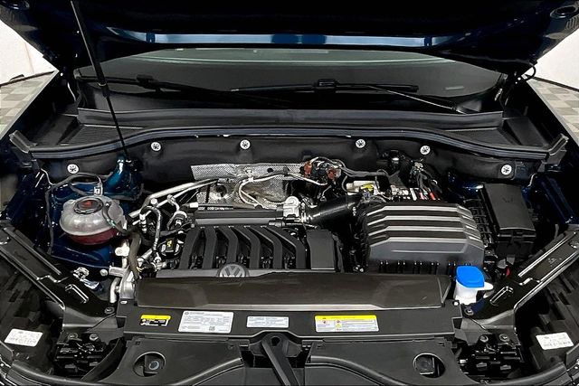 2022 Volkswagen Atlas 3.6L V6 SE w/Technology photo