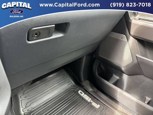Used 2024 Silver Ford XLT image 28