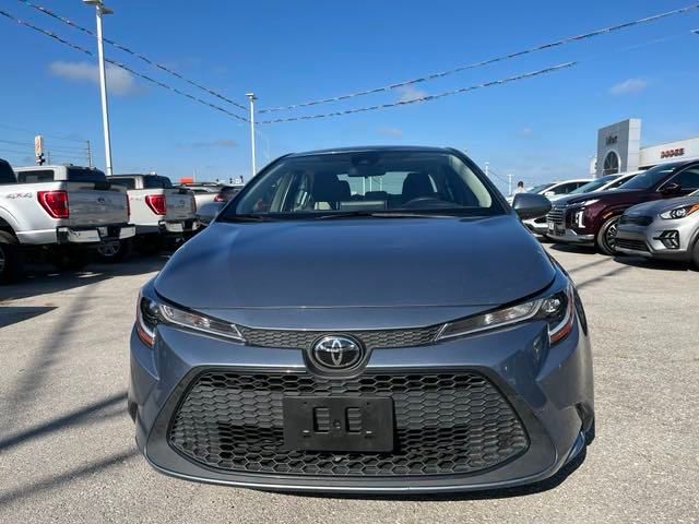 Used 2020 Toyota Corolla LE with VIN JTDEPRAE9LJ105277 for sale in Kansas City