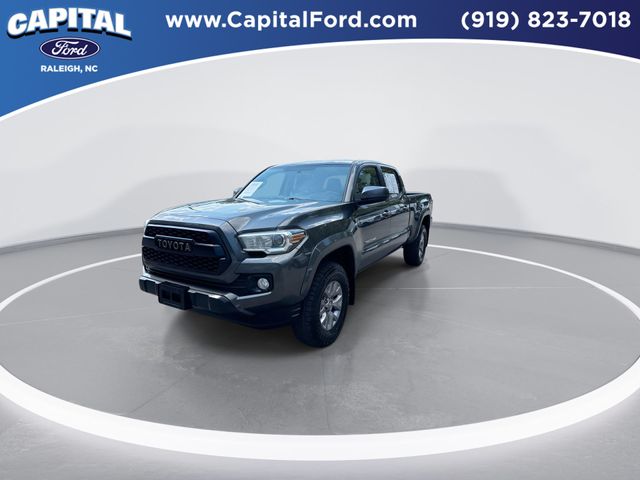 Used 2016 Magnetic Gray Metallic Toyota SR5 image 4