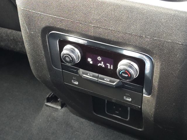 2023 GMC Yukon SLT:45104A