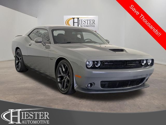 Destroyer Gray Clearcoat 2019 Dodge Challenger Coupe Rear-Wheel Drive 6-Speed Manual