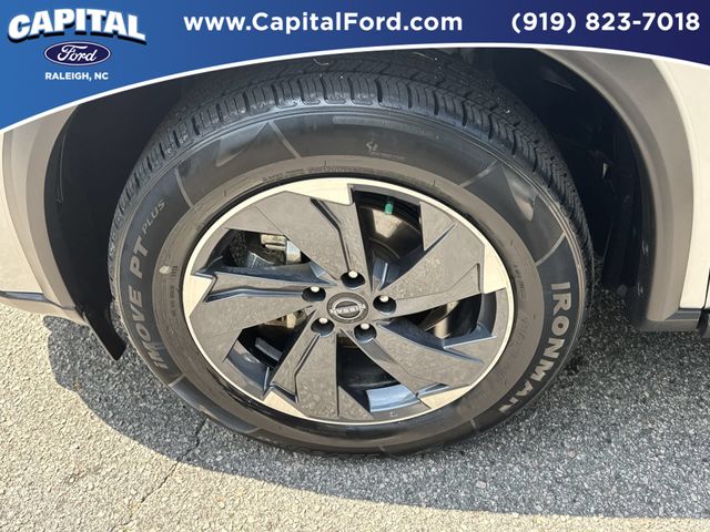 Used 2025 Silver Nissan SV image 13
