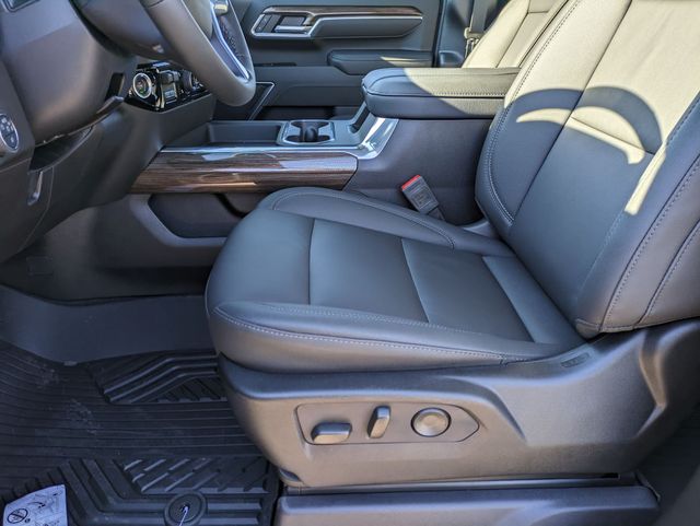 2025 Chevrolet Silverado 2500HD LT photo