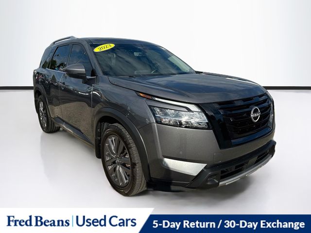 2023 Nissan Pathfinder SL 4WD