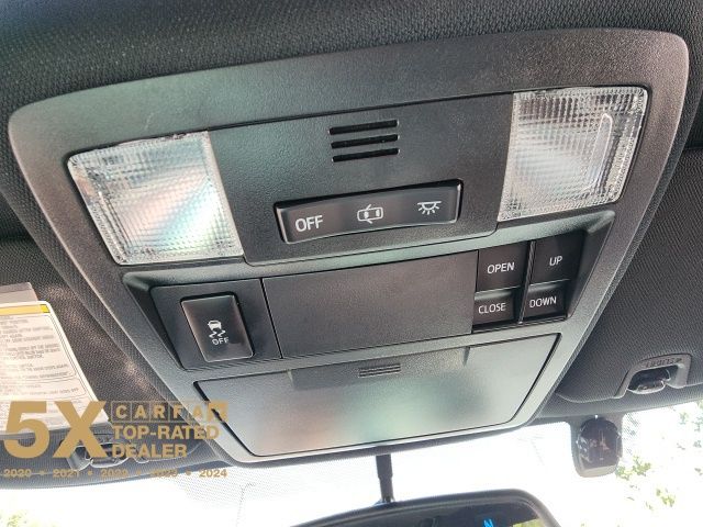 2017 Toyota Tacoma Limited photo