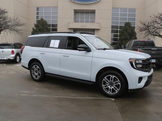 2025 Ford Expedition Active 4WD